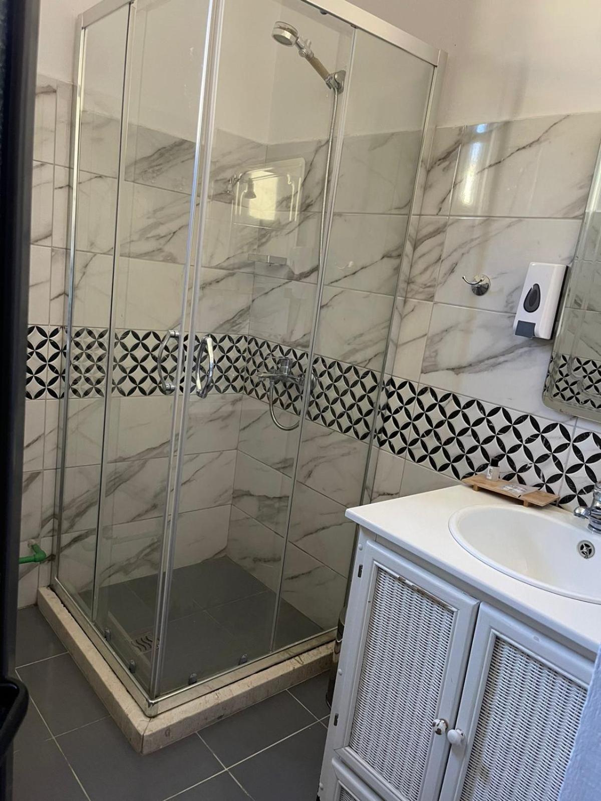 Marion Hotel Тирана Екстериор снимка